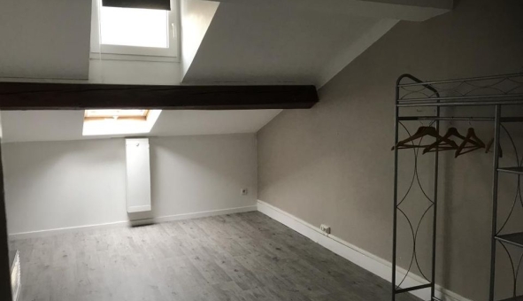 Logement �tudiant Studio &agrave; Saint Maime (04300)