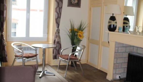 Logement tudiant Location Studio Vide Saint Malo (35400)