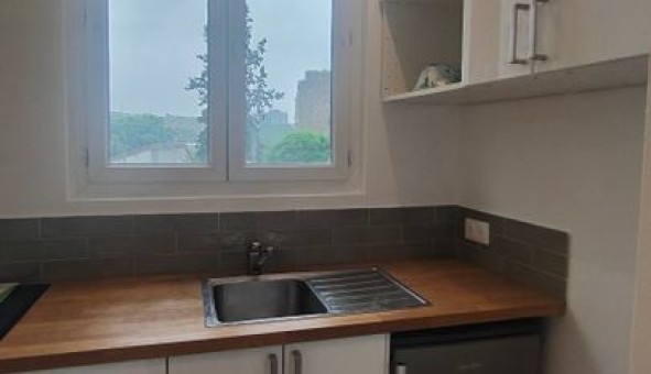 Logement �tudiant Studio &agrave; Saint Mand� (94160)