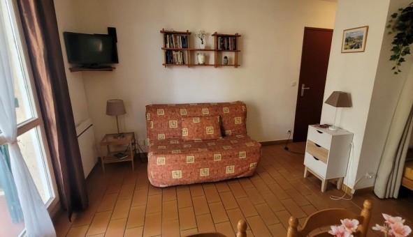 Logement tudiant Location Studio Vide Saint Mandrier sur Mer (83430)