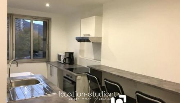 Logement tudiant Studio à Saint Martin d'Hres (38400)