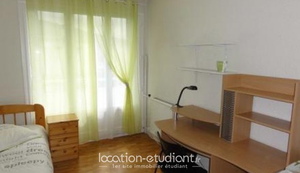 Logement tudiant Studio à Saint Martin d'Hres (38400)