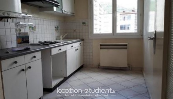 Logement tudiant Studio à Saint Martin d'Hres (38400)