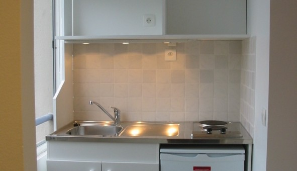 Logement étudiant Location Studio Vide Saint Martin d'Hères (38400)