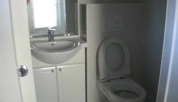 Logement tudiant Studio à Saint Martin d'Hres (38400)