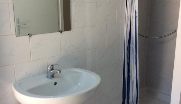 Logement tudiant Studio à Saint Martin d'Hres (38400)