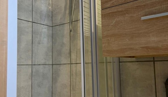 Logement tudiant Studio à Saint Martin d'Hres (38400)