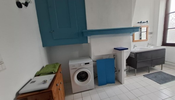 Logement tudiant Studio à Saint Martin d'Hres (38400)