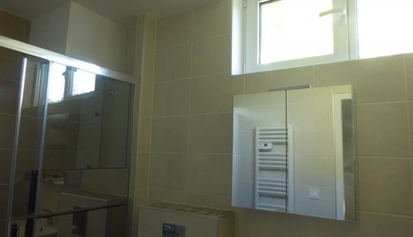 Logement �tudiant Studio &agrave; Saint Martin d'H�res (38400)