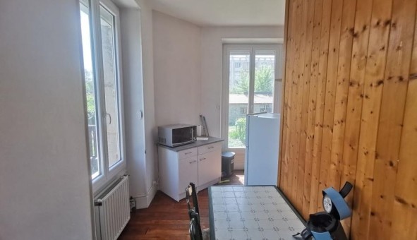 Logement �tudiant Studio &agrave; Saint Martin d'H�res (38400)