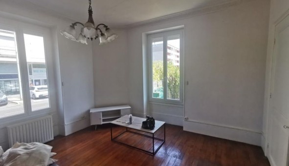 Logement �tudiant Studio &agrave; Saint Martin d'H�res (38400)