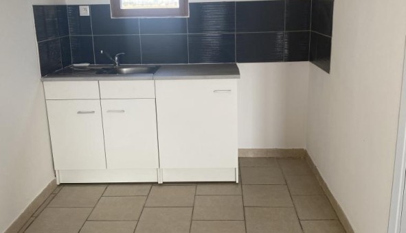 Logement tudiant Studio à Saint Martin de Crau (13310)