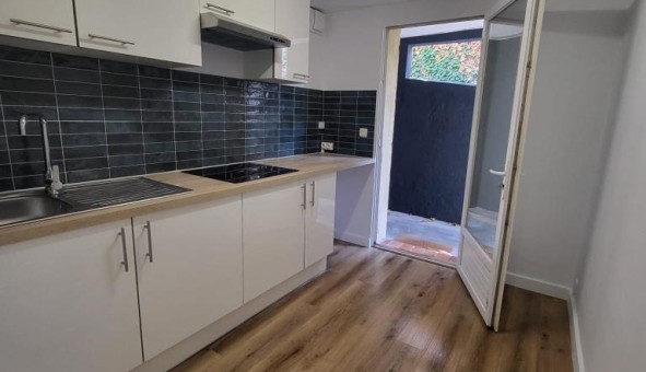 Logement tudiant Location Studio Vide Saint Martin de Valgalgues (30520)