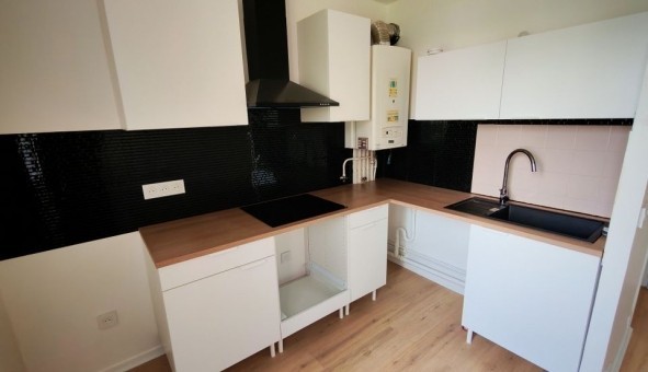 Logement �tudiant Studio &agrave; Saint Michel sur Orge (91240)