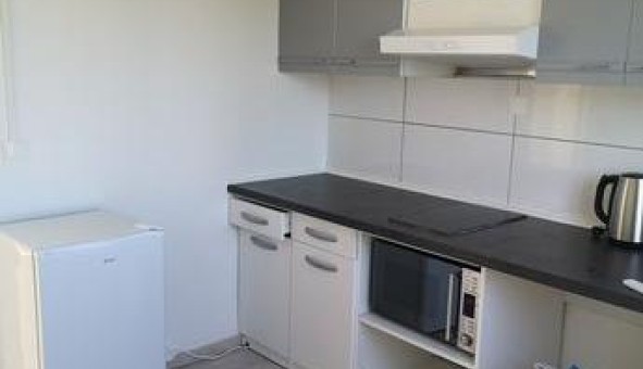 Logement tudiant Location Studio Vide Saint Nazaire (44600)