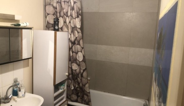 Logement �tudiant Studio &agrave; Saint Ouen (93400)