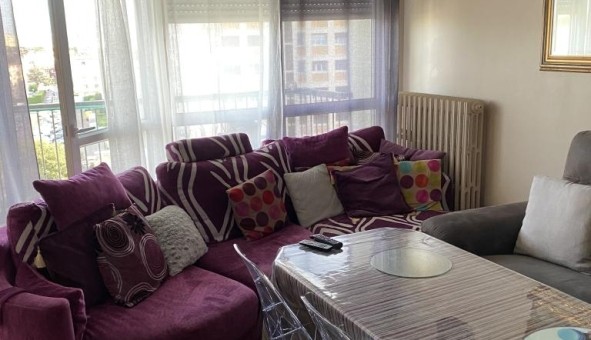 Logement tudiant Studio à Saint Priest (69800)