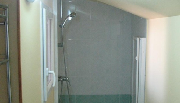 Logement �tudiant Studio &agrave; Saint Priest (69800)