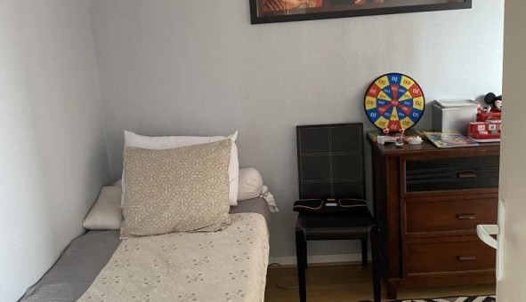 Logement �tudiant Studio &agrave; Saint Priest (69800)