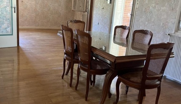 Logement �tudiant Studio &agrave; Saint Priest (69800)