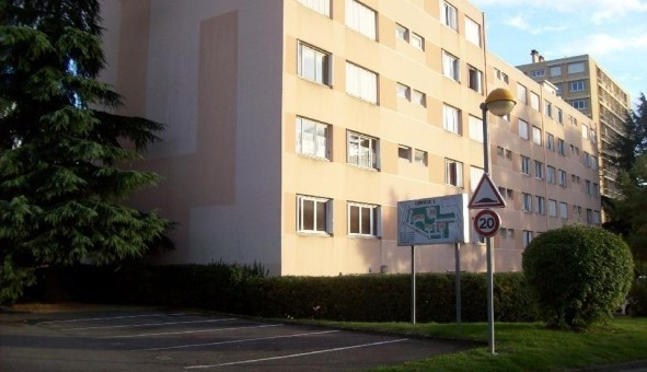 Logement �tudiant Studio &agrave; Saint Priest (69800)