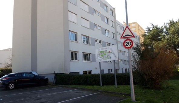 Logement �tudiant Location Studio Vide Saint Priest (69800)