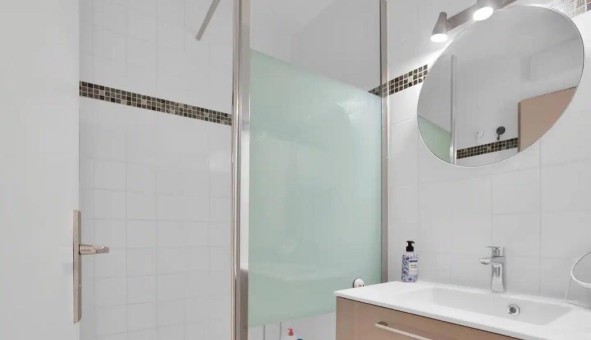 Logement tudiant Studio à Saint Raphal (83700)
