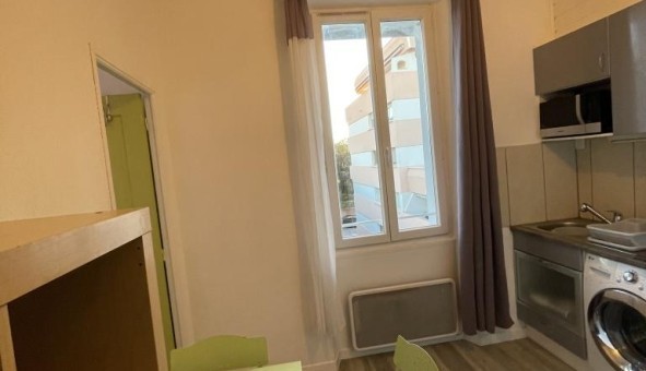 Logement tudiant Studio à Saint Raphal (83700)