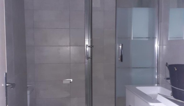Logement tudiant Location Studio Vide Saint Raphal (83700)