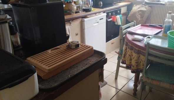 Logement tudiant Studio à Sainte Foy ls Lyon (69110)