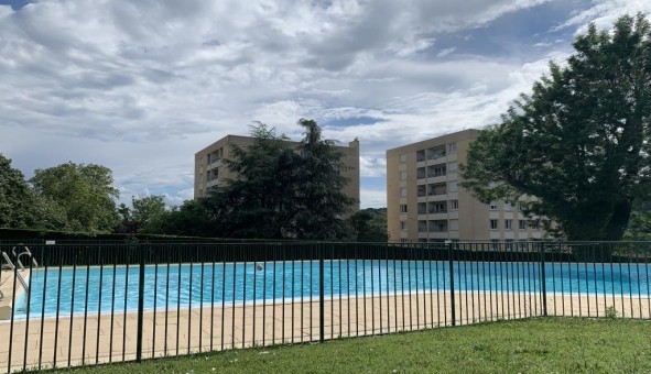 Logement �tudiant Studio &agrave; Sainte Foy l�s Lyon (69110)