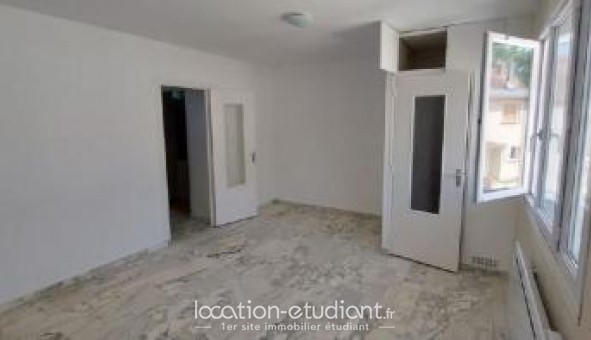 Logement tudiant Studio à Sainte Genevive des Bois (91700)