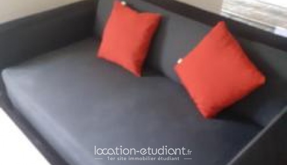 Logement tudiant Studio à Saintes (17100)