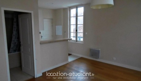 Logement tudiant Studio à Saintes (17100)