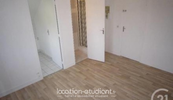 Logement tudiant Studio à Saintry sur Seine (91250)