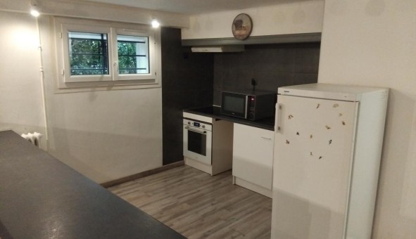 Logement �tudiant Studio &agrave; Salon de Provence (13300)