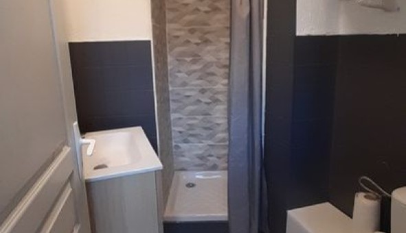 Logement �tudiant Studio &agrave; Salon de Provence (13300)