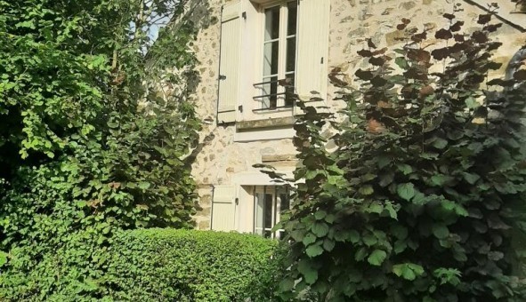 Logement tudiant Studio à Samois sur Seine (77920)