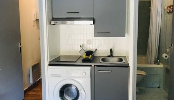 Logement �tudiant Studio &agrave; Sanary sur Mer (83110)