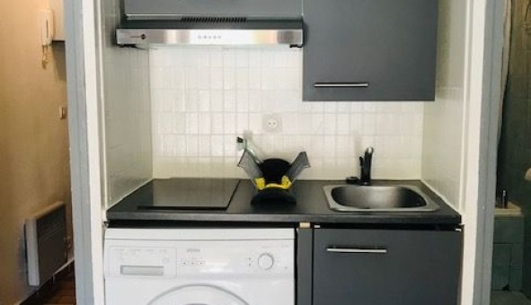 Logement �tudiant Studio &agrave; Sanary sur Mer (83110)