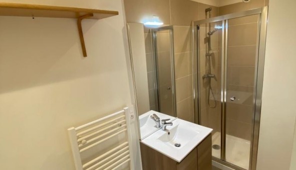 Logement tudiant Studio à Sarrians (84260)