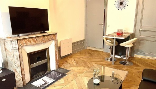 Logement tudiant Studio à Sedan (08200)