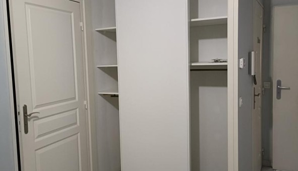 Logement tudiant Studio à Sedan (08200)