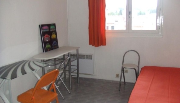 Logement tudiant Studio à Sedan (08200)