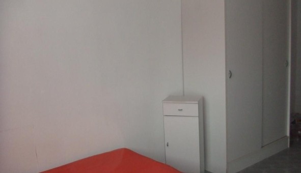 Logement tudiant Studio à Sedan (08200)