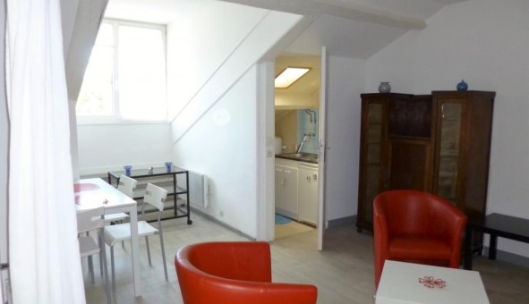 Logement tudiant Location Studio Vide Sedan (08200)