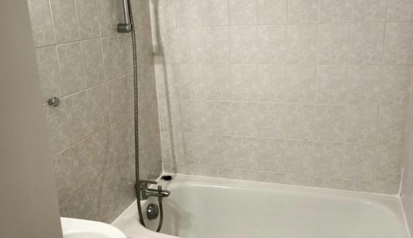 Logement tudiant Studio à Sedan (08200)