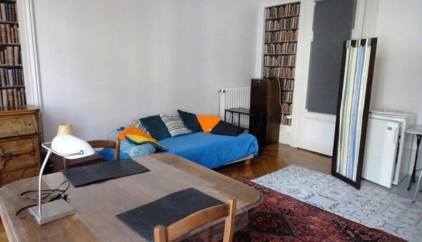 Logement tudiant Studio à Sedan (08200)