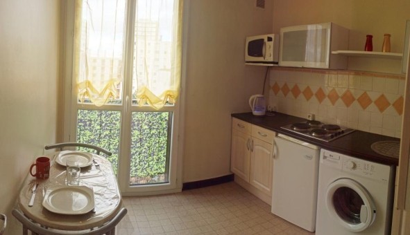 Logement tudiant Studio à Sedan (08200)