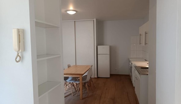 Logement tudiant Studio à Sedan (08200)